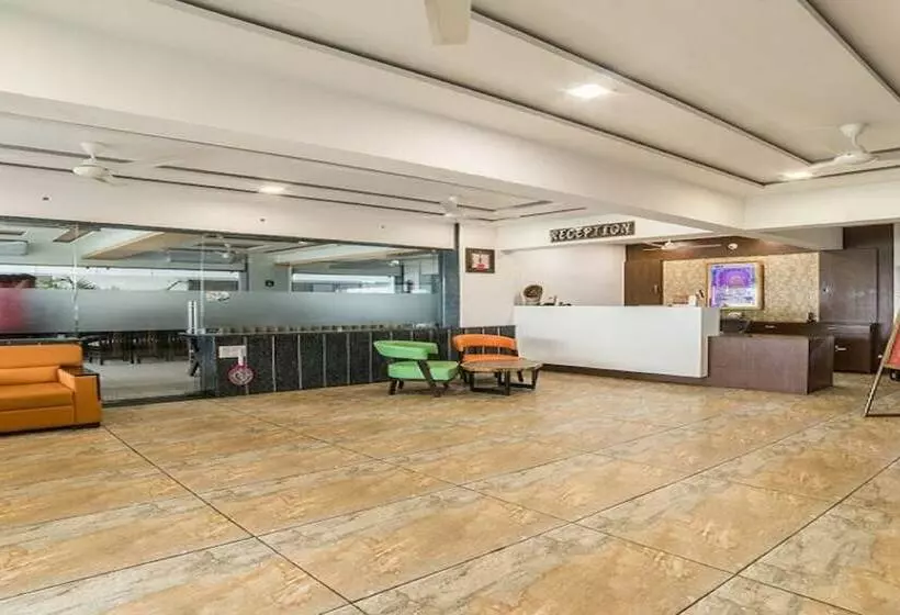 Hotelli Zorba, Deesa