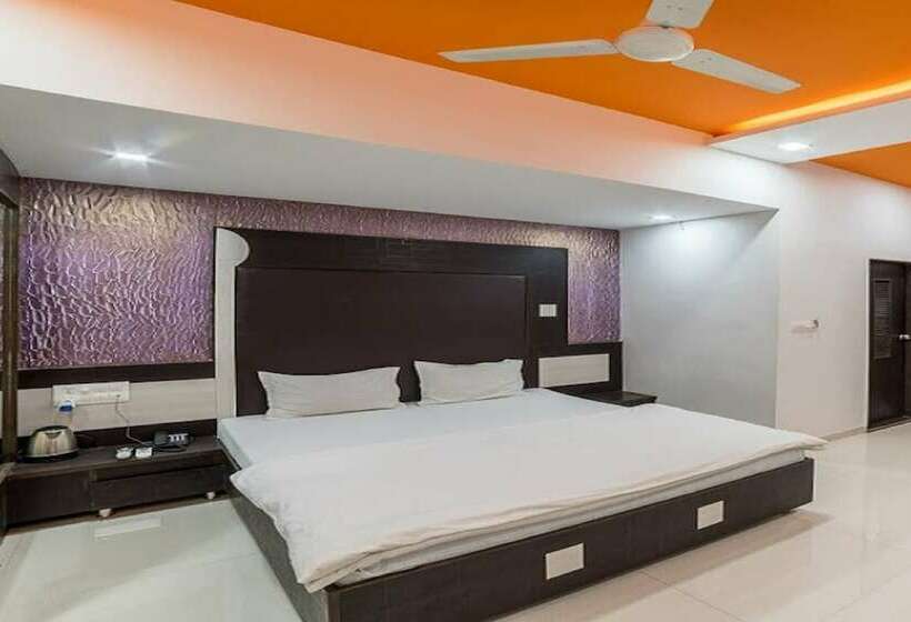 ホテル Zorba, Deesa