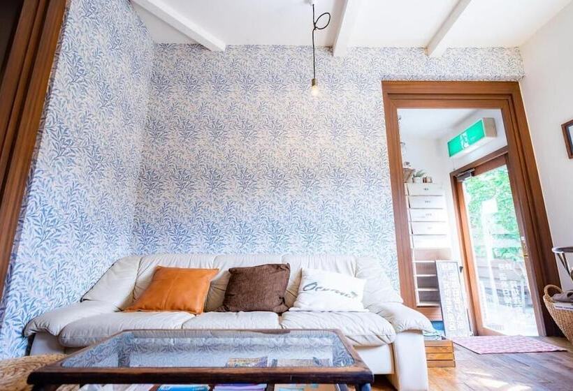 פנסיון Beachside Inn Shirahama