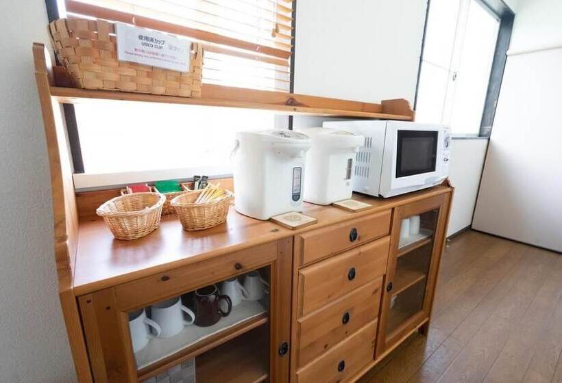 פנסיון Beachside Inn Shirahama