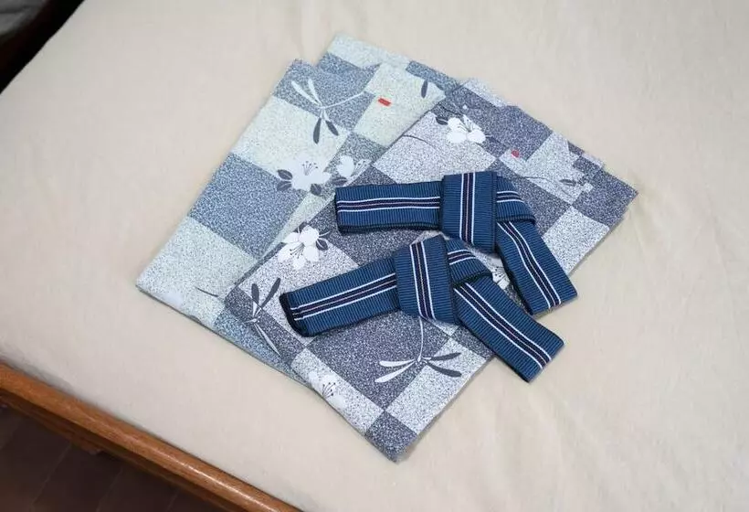 Majatalo Beachside Inn Shirahama