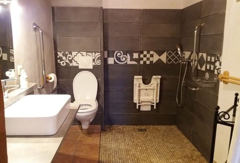 膳宿费 Brin De Paille