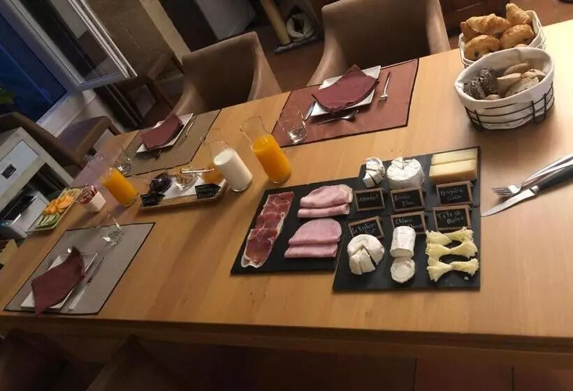 Majatalo Le Numero 15