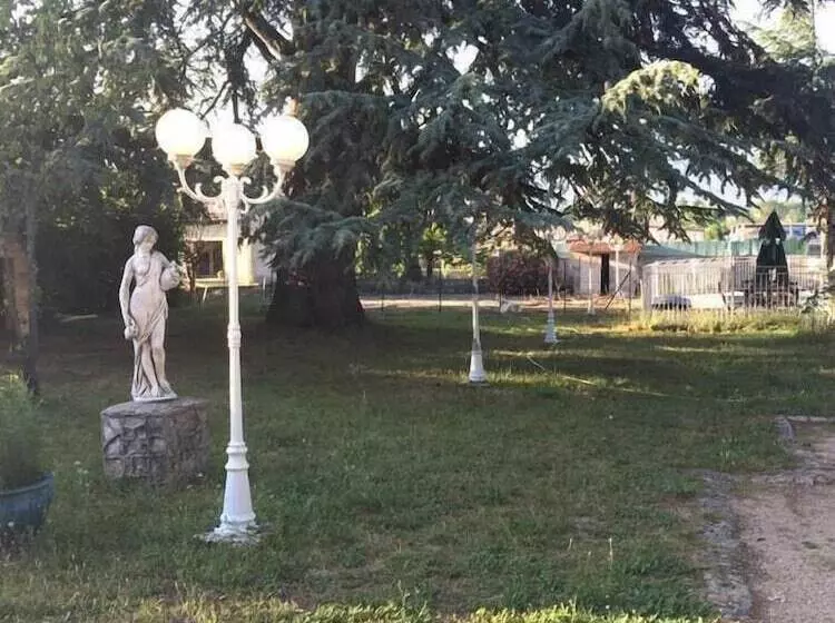 ペンション Le Parc Aux Cèdres