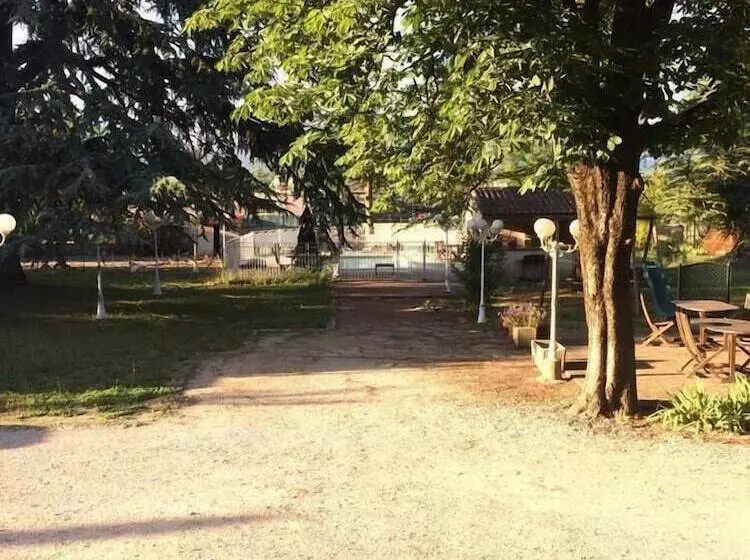 ペンション Le Parc Aux Cèdres