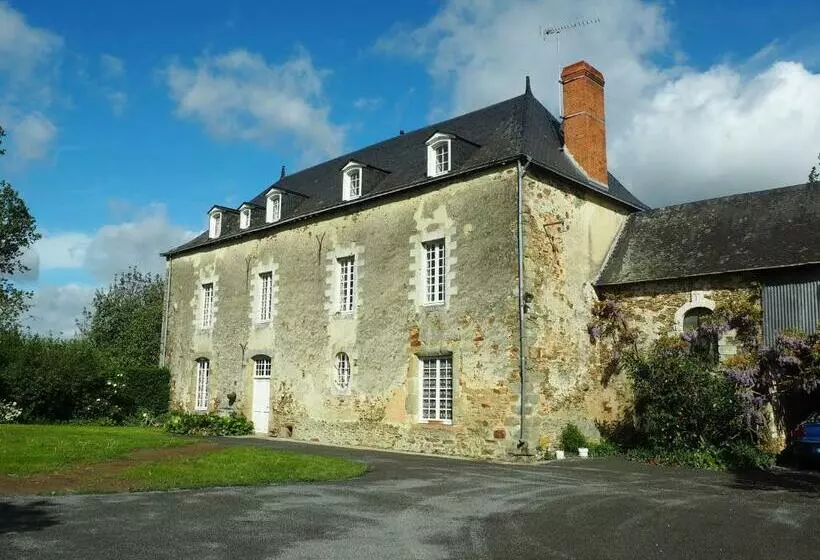 Majatalo Les Grands Aulnais