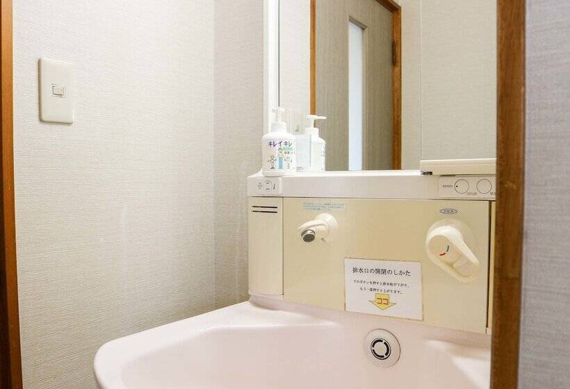 פנסיון Minshuku Kamenoi