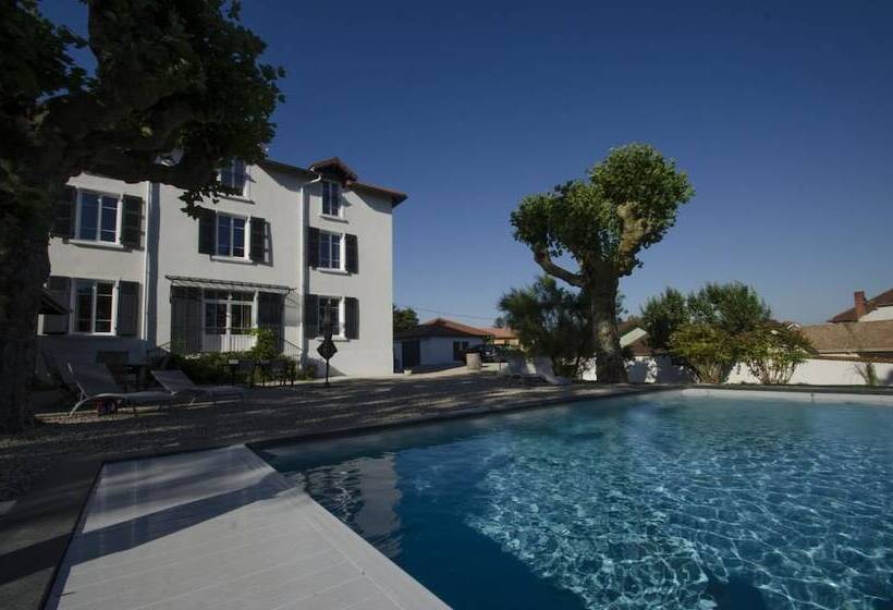 פנסיון Villa La Maternite