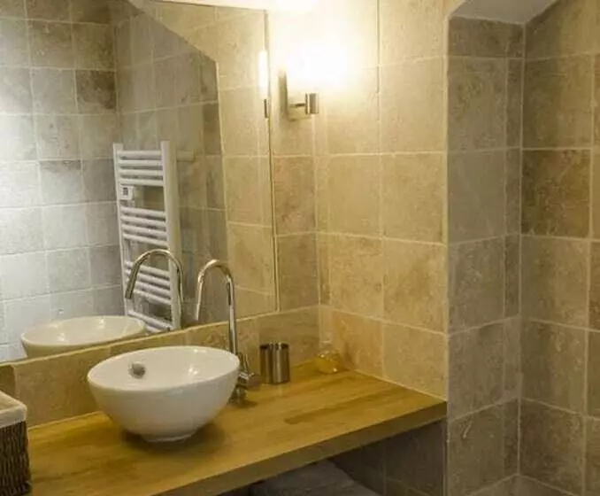 Majatalo Villa La Maternite