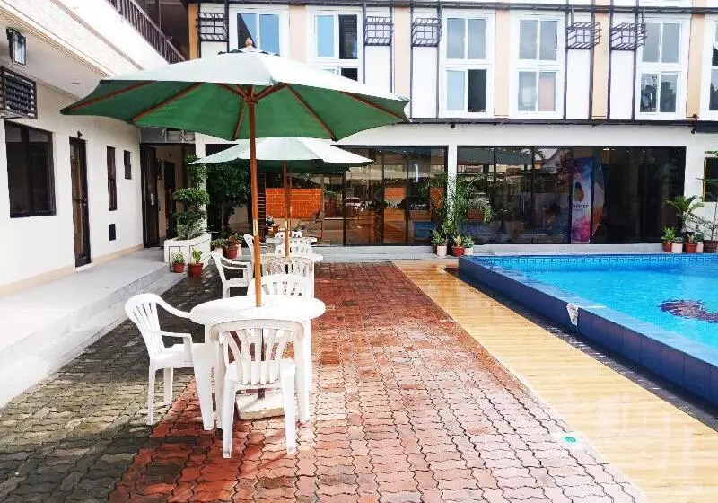 Aerostop Hotel And Restaurant