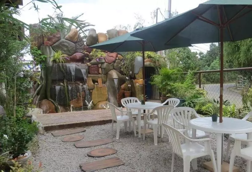 Aerostop Hotel And Restaurant