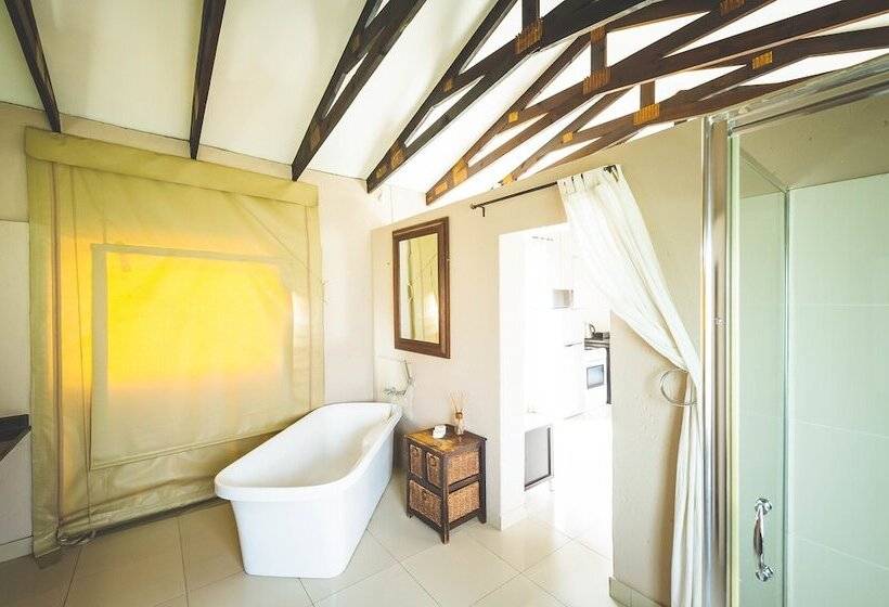 בית מלון כפרי Deruxa Cottages