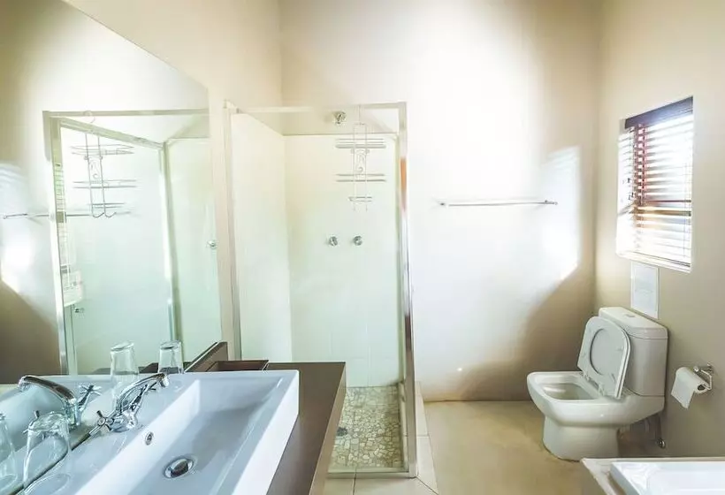 Hotelli Deruxa Cottages