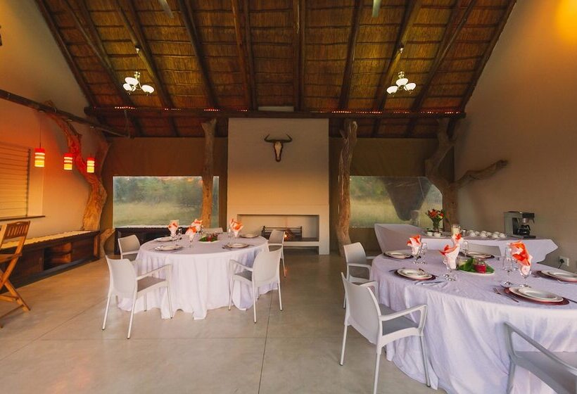 בית מלון כפרי Deruxa Cottages