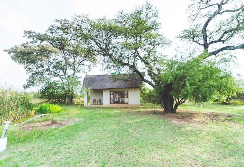 בית מלון כפרי Deruxa Cottages