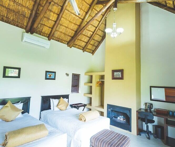 בית מלון כפרי Deruxa Cottages