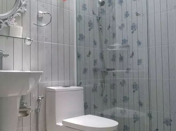 هتل Mantakiri Island Resort Private Island