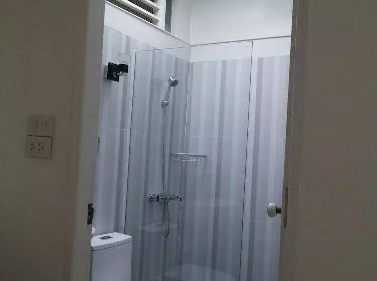 هتل Mantakiri Island Resort Private Island