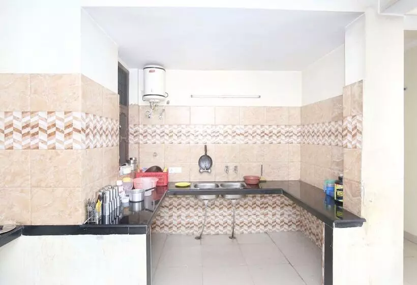 Hotelli Oyo 12734 Home Valley View Studio Kasauli
