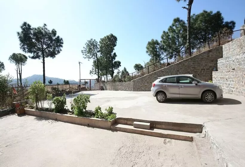 Hotelli Oyo 12734 Home Valley View Studio Kasauli