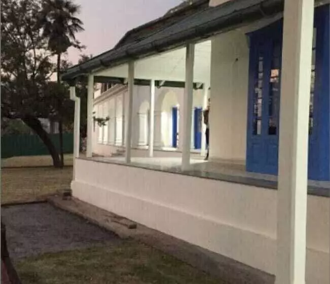 Hotelli Pine Retreat