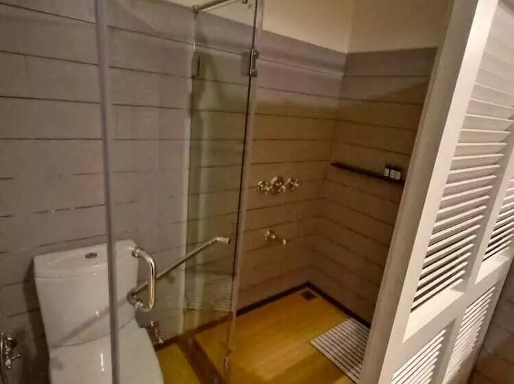 Hotelli Pine Retreat