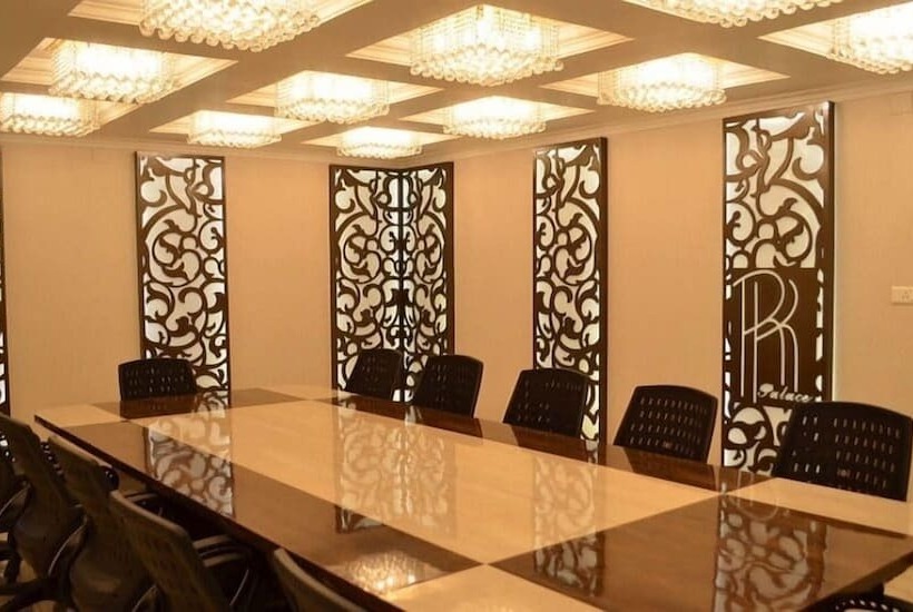 בית מלון כפרי Rk Palace