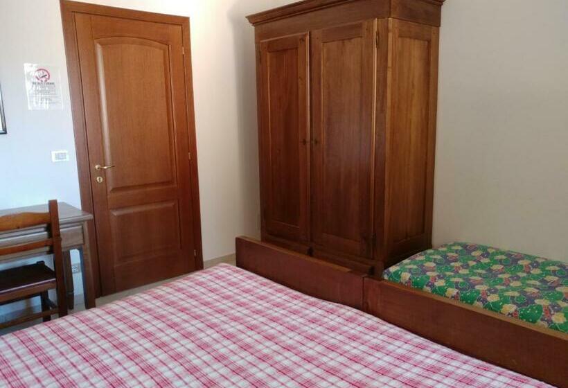 בית מלון כפרי Agriturismo La Cinciallegra