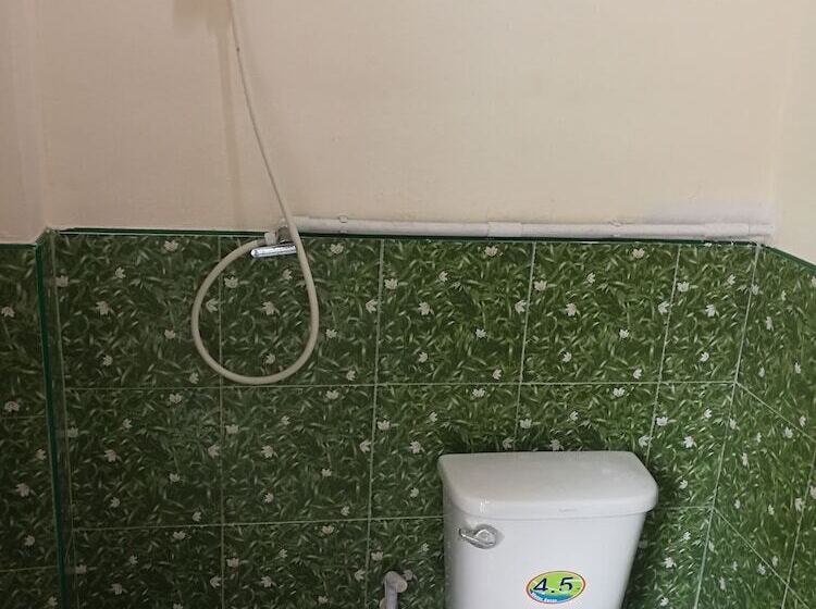 Hotel Saeng Tai Amphawa Resort