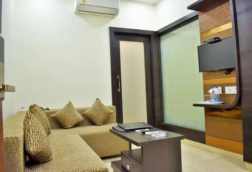 ホテル Silver Arcade Premier, Malda, Wb