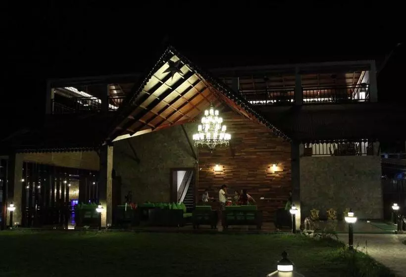 Hotelli Symphony Summer Sands Beach Resort And Spa