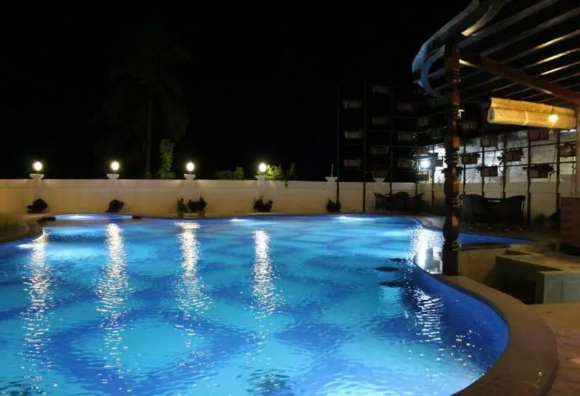 Hotelli Symphony Summer Sands Beach Resort And Spa