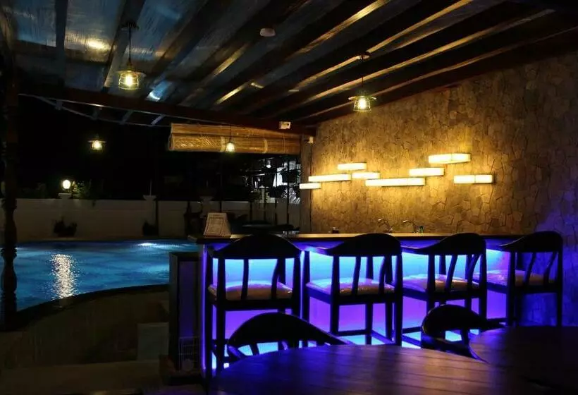 Hotelli Symphony Summer Sands Beach Resort And Spa