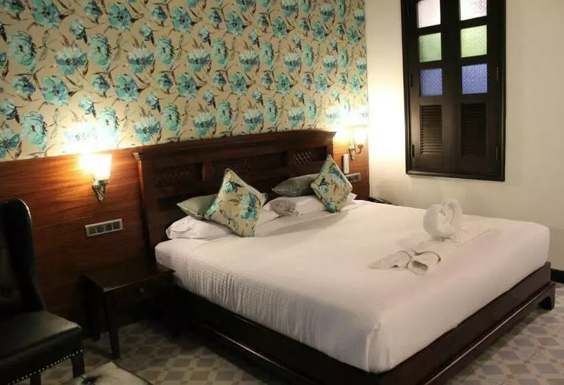 Hotelli Symphony Summer Sands Beach Resort And Spa