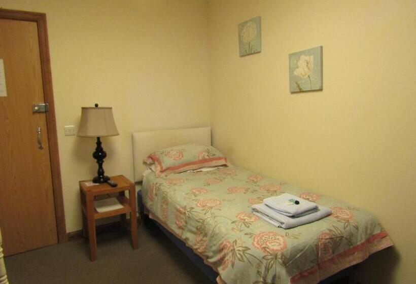 בית מלון כפרי The Crown