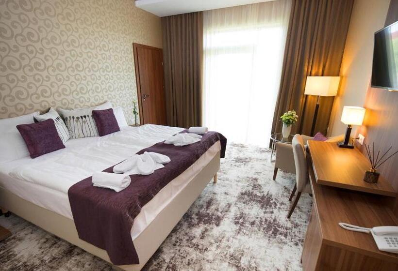 Outlet Hotel Polgár