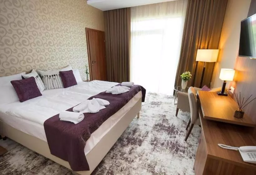 Outlet Hotel Polgár
