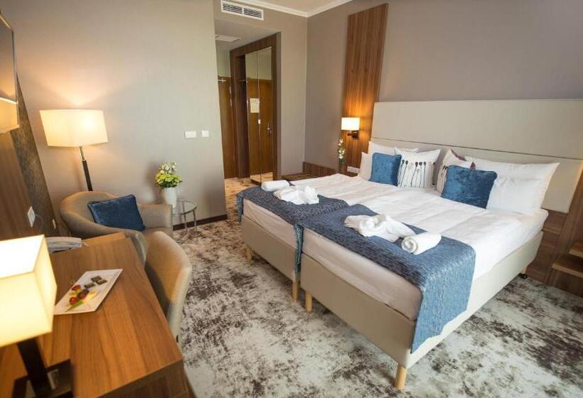 Outlet Hotel Polgár