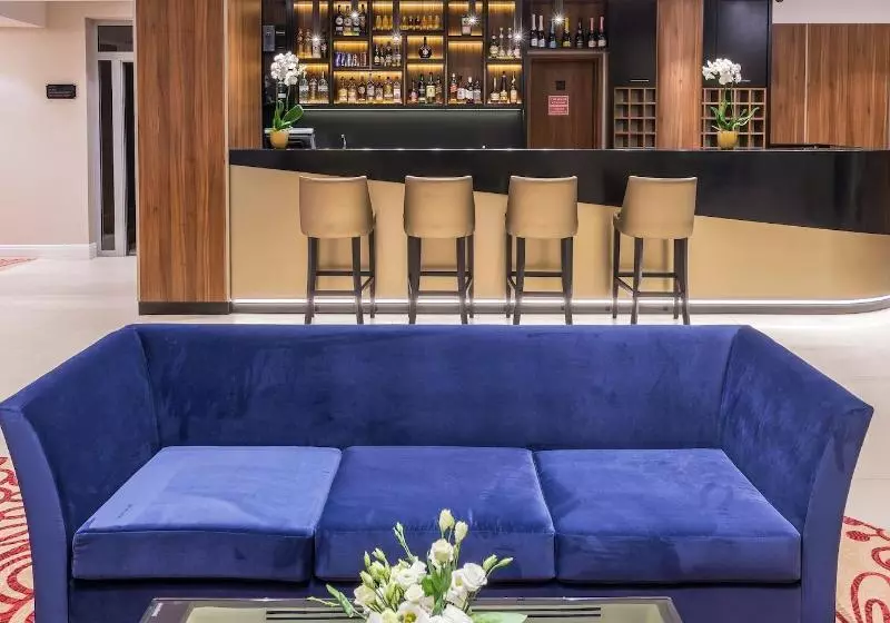 Outlet Hotel Polgár