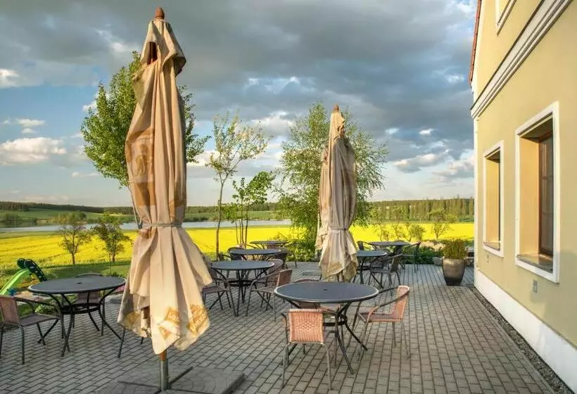 Majatalo Penzion Blanský Les