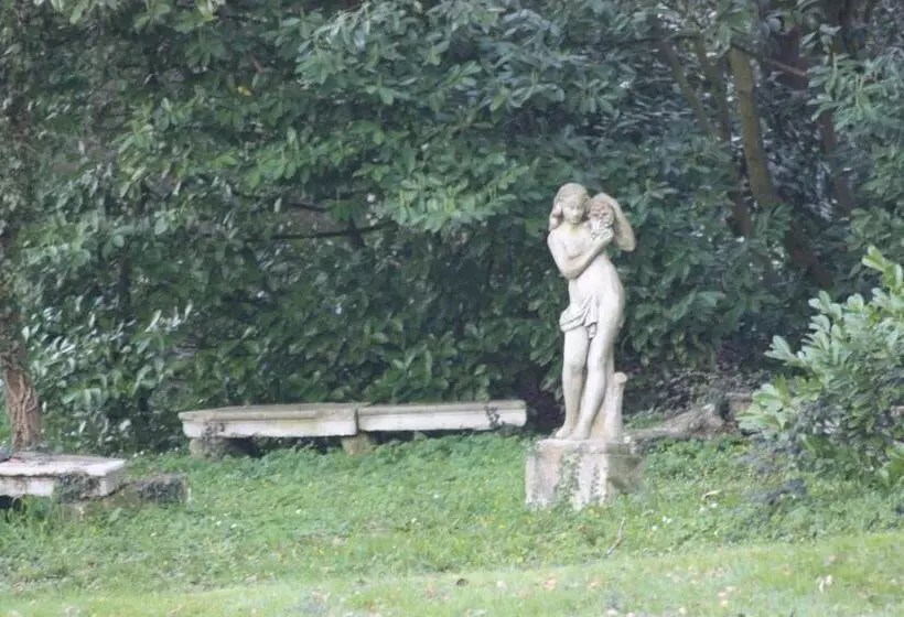 Aamiaismajoitus (B&B) Chateau D Avesnes  Le Castelet