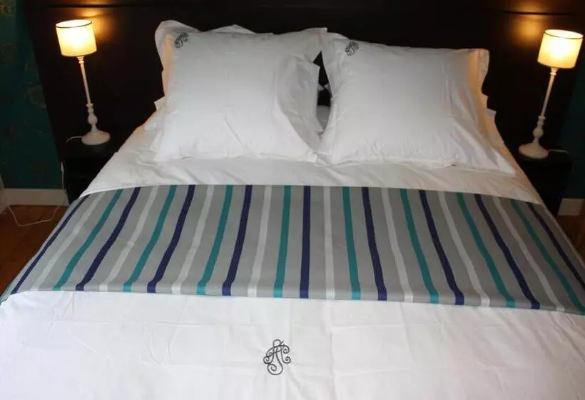 Aamiaismajoitus (B&B) Chateau D Avesnes  Le Castelet