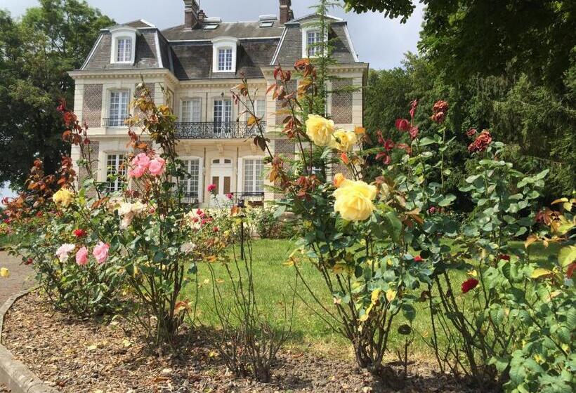 צימר Chateau D Avesnes  Le Castelet