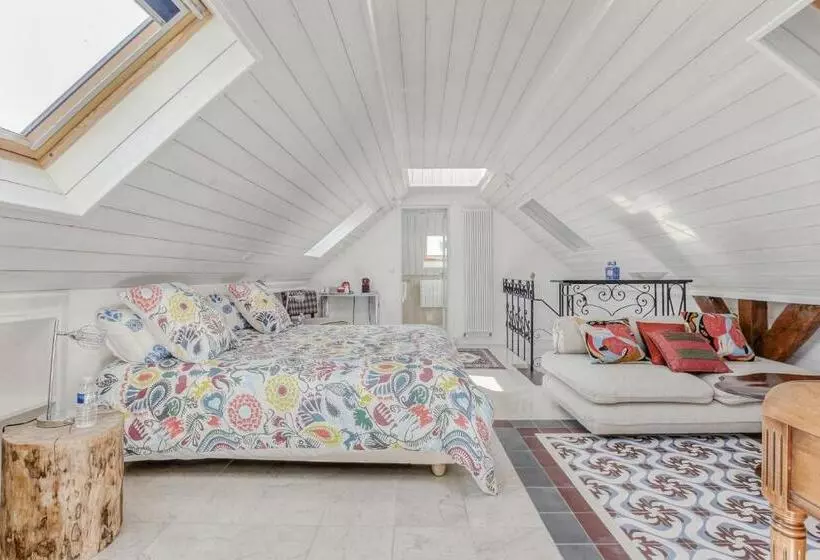 Aamiaismajoitus (B&B) Chateau D Avesnes  Le Castelet