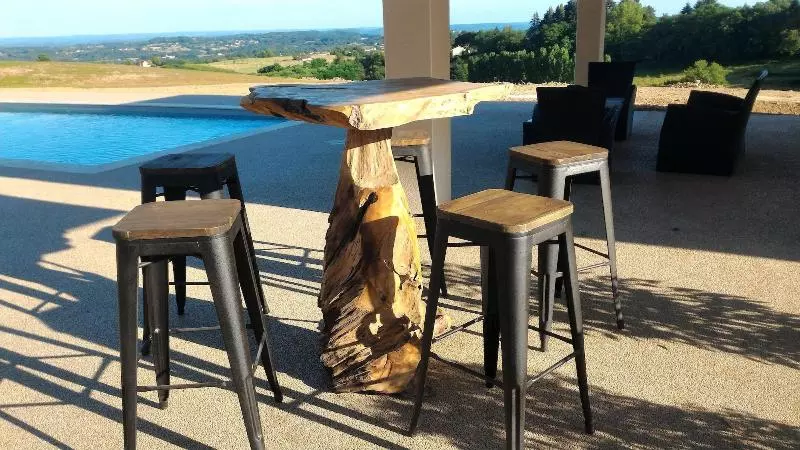 ベッドアンドブレックファースト La Sarlamandre, Chambres Et Table D Hotes