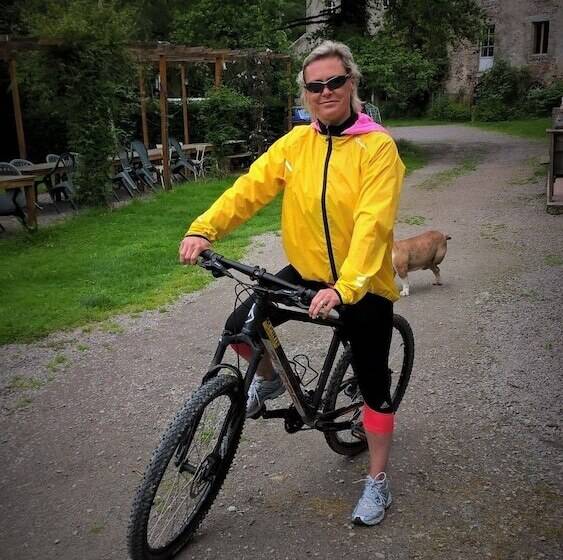 مبيت وإفطار Le Moulin De Douzy