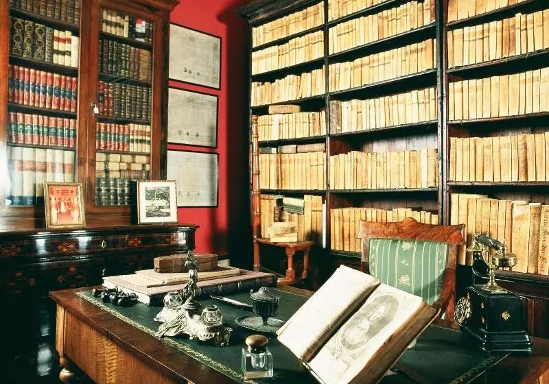 Domus Laeta