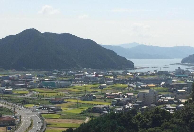 Отель Avan Sukumo