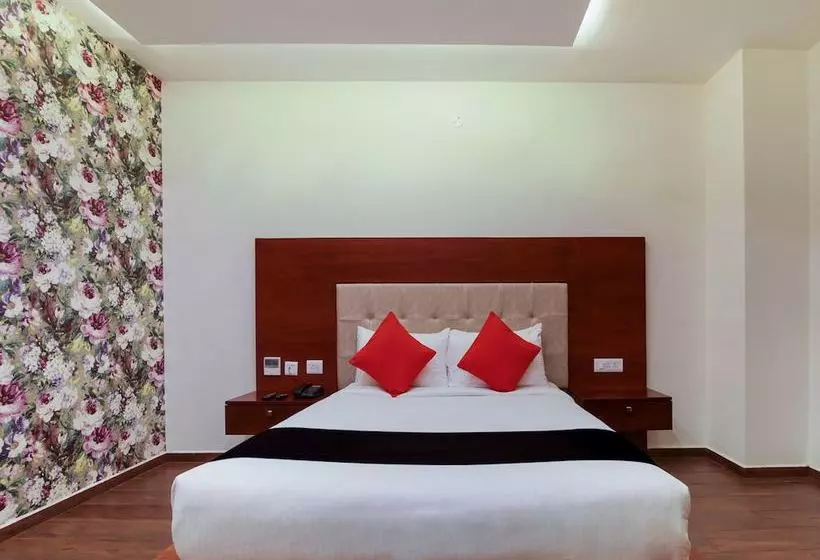 ホテル Capital O 11903 Southern S