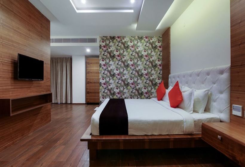 فندق Capital O 11903 Southern S